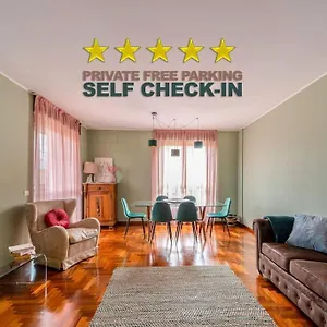 Navigli-duomo Big House With Free Parking • Top! Appartamento